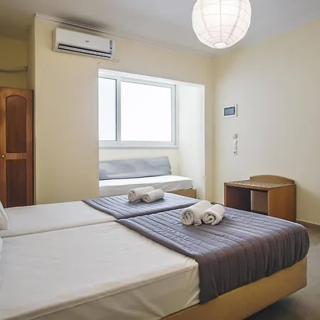 Natalia Hotel 2*